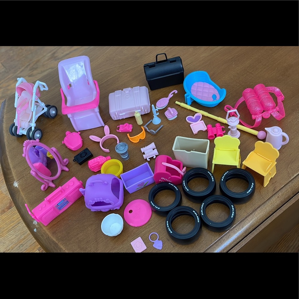 Barbie accessories